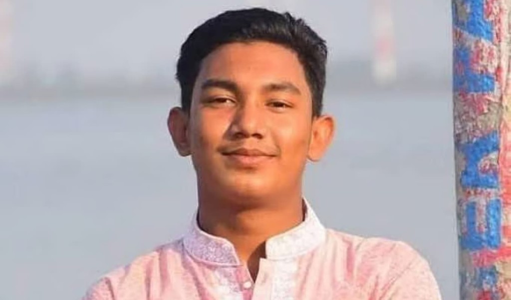 চট্টগ্রামে কলেজছাত্র হত্যা, আটতলা থেকে নিক্ষেপ 4 চট্টগ্রামে কলেজছাত্র হত্যা, আটতলা থেকে নিক্ষেপ