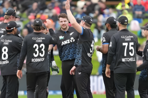 চোটে ক্লার্ক বাদ, টি-টোয়েন্টি দলে ফিরলেন মোহাম্মদ আব্বাস