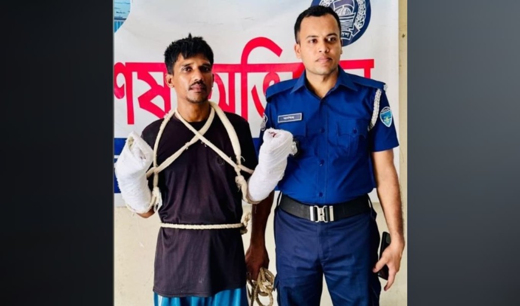 চৌদ্দগ্রামে গৃহবধূকে পুড়িয়ে হত্যার অভিযোগে স্বামী আটক চৌদ্দগ্রামে গৃহবধূকে পুড়িয়ে হত্যার অভিযোগে স্বামী আটক