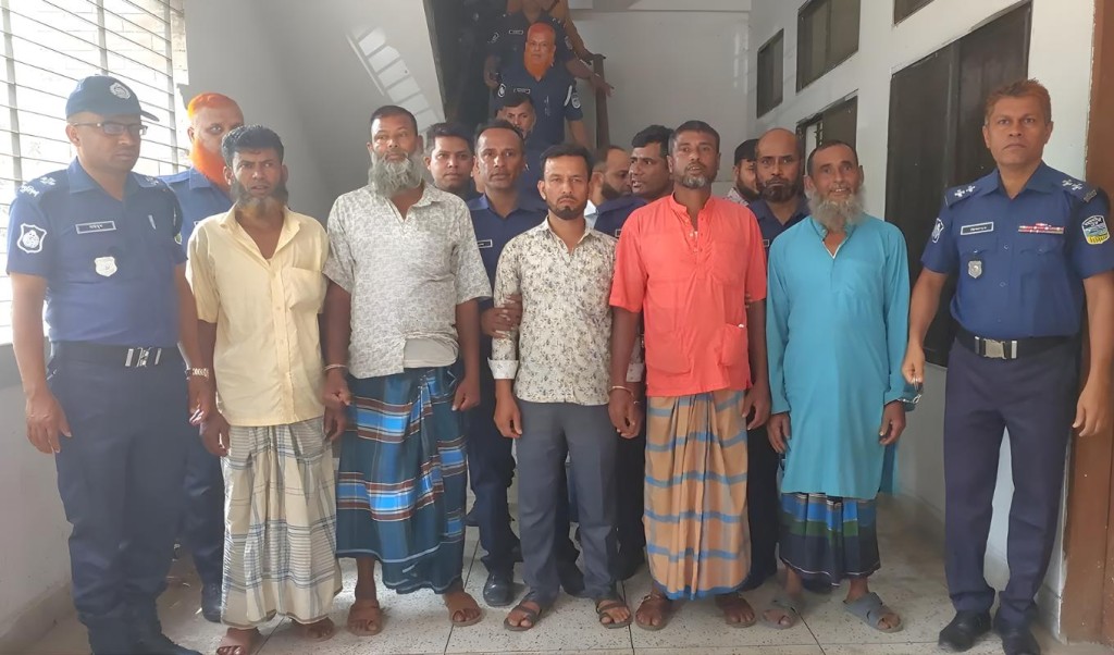 জমি বিরোধে হত্যা পাঁচজনের যাবজ্জীবন জমি বিরোধে হত্যা: পাঁচজনের যাবজ্জীবন