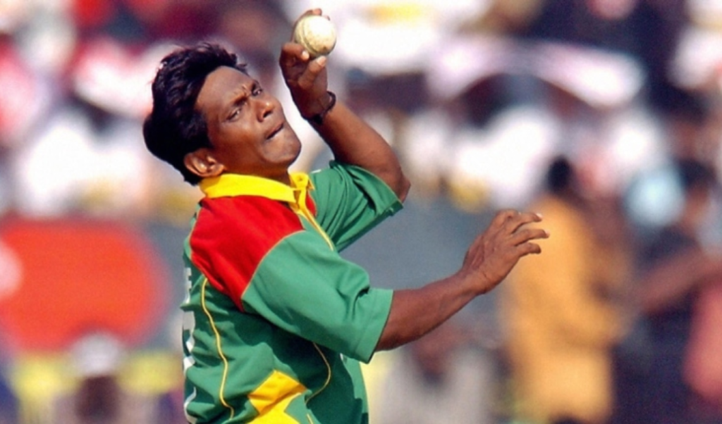 জাতীয় দলের স্পিন কোচে মোহাম্মদ রফিকের নতুন দায়িত্ব ঘোষণা জাতীয় দলের স্পিন কোচে মোহাম্মদ রফিকের নতুন দায়িত্ব ঘোষণা