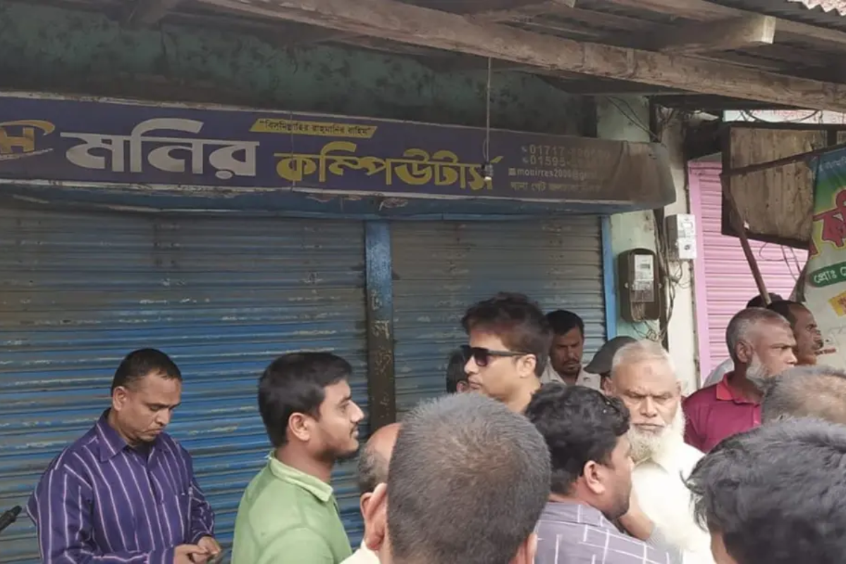 জাল ড্রাইভিং লাইসেন্স তৈরি: জলঢাকায় কম্পিউটার দোকান সিলগালা ও জরিমানা