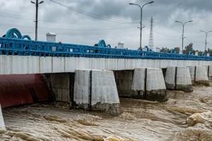 টানা বৃষ্টিতে দেশের চার নদীর পানি বিপৎসীমা ছাড়াল, পাঁচ জেলায় বন্যা সতর্কতা
