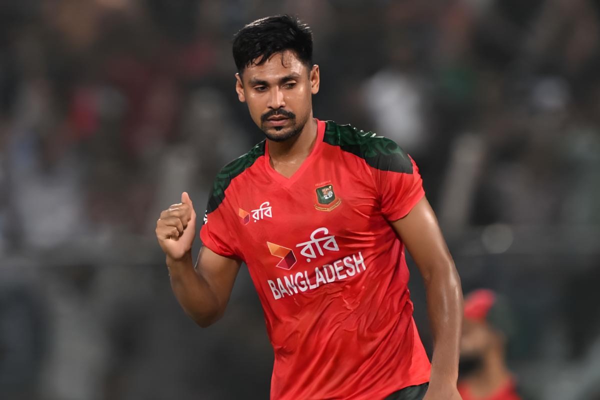 ডট বলের শীর্ষ পাঁচে মুস্তাফিজ