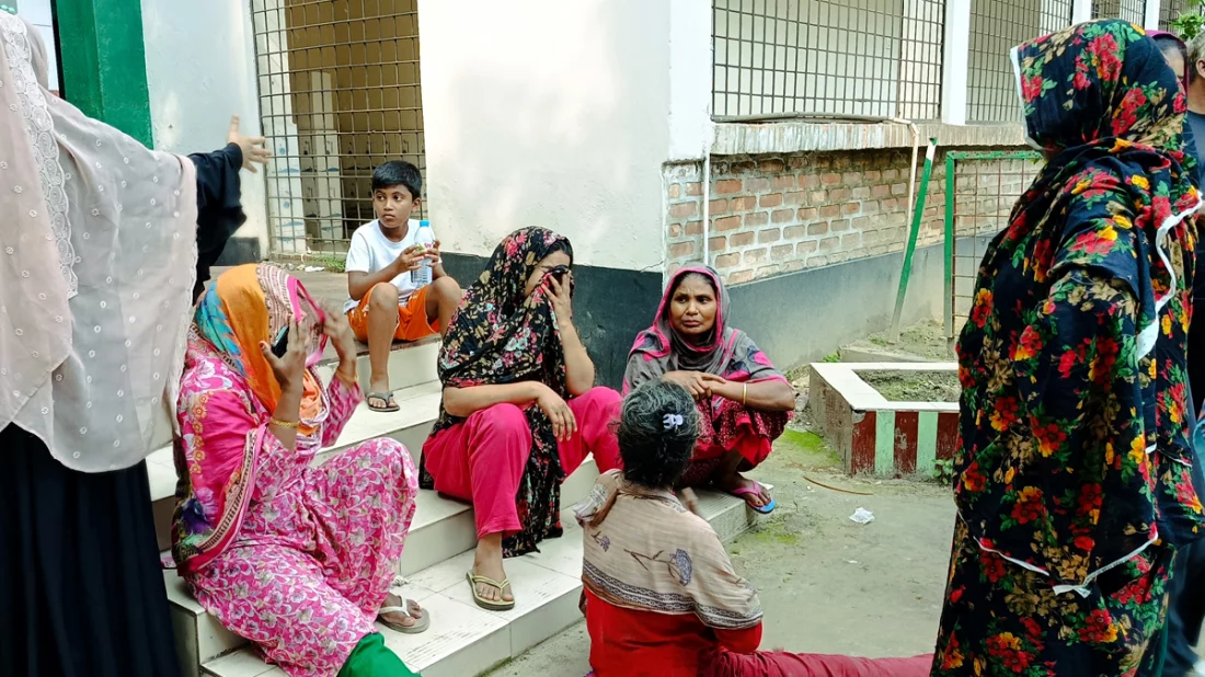 ডেকে নিয়ে যুবকের মৃত্যু রহস্য