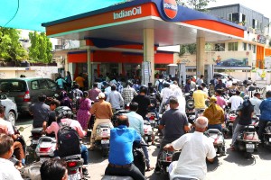 তেলের ঘাটতি মোকাবিলায় ভারতের কৌশল