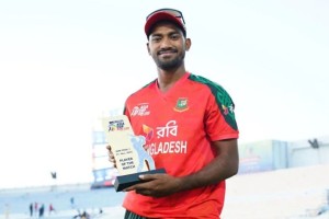 দীর্ঘ ৩০ মাস পর রিপন মন্ডলের ফেরা একাদশে