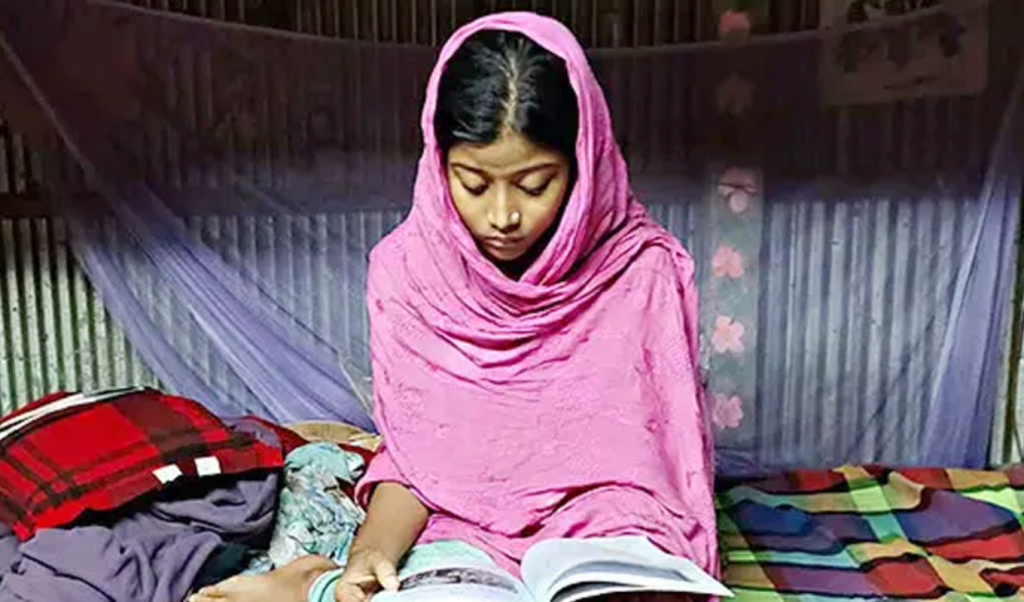 দুই বছর মানবিক বিভাগে অধ্যয়ন করার পর পরীক্ষার মাত্র একদিন আগে জানতে পারে বিভাগ বাণিজ্য "দুই বছর মানবিক বিভাগে অধ্যয়ন করার পর পরীক্ষার মাত্র একদিন আগে জানতে পারে বিভাগ বাণিজ্য"
