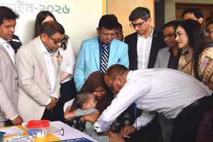 দেশজুড়ে জরুরি হাম-রুবেলা টিকাদান কর্মসূচি: লক্ষ্য ১ কোটি ৮০ লাখ শিশু