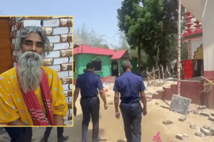 দৌলতপুর পীর হত্যা মামলায় গ্রেপ্তার অনিশ্চয়তায় উত্তেজনা