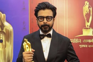 নিশান চরিত্রে বাজিমাত, হুমায়ুন ফরীদিকে স্মরণে নিশোর পুরস্কার উৎসর্গ