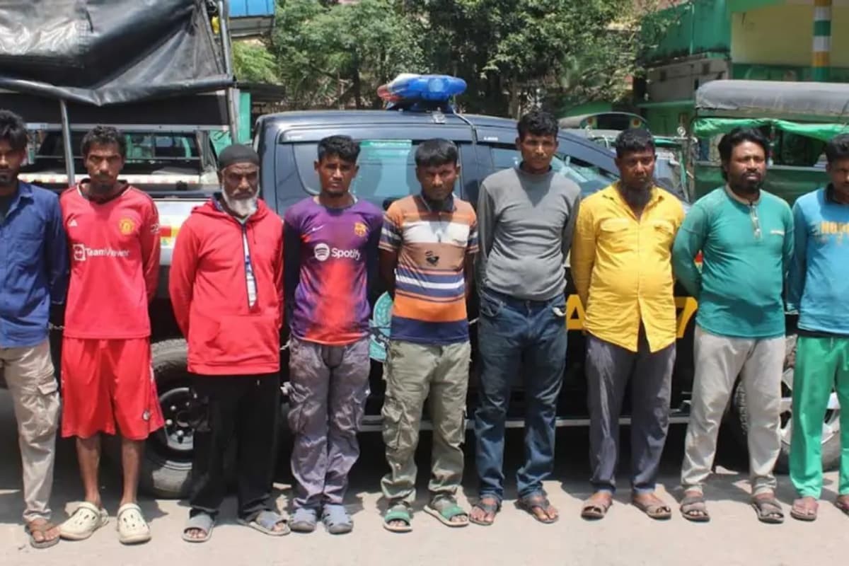 পতেঙ্গায় ট্রলারে বিপুল পরিমাণ ইয়াবা জব্দ