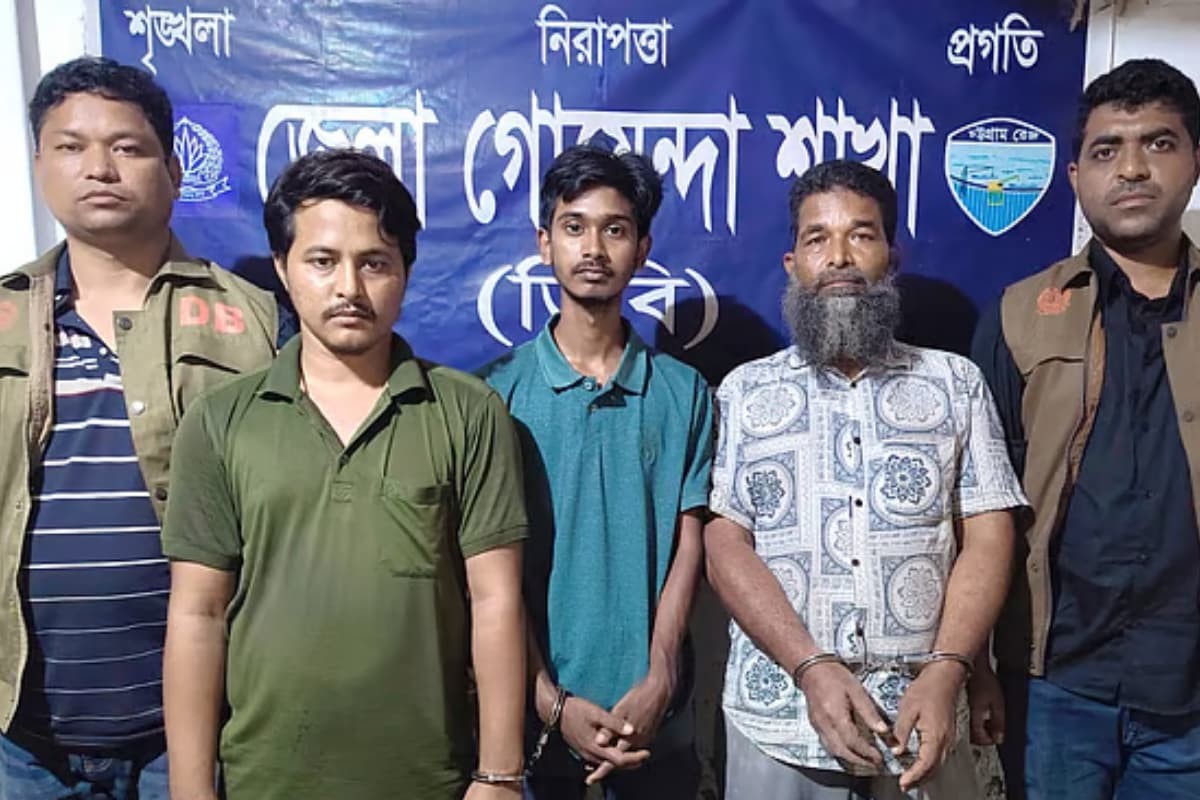 প্রাচীরঘেরা বাড়িতে ১২০০ লিটার জ্বালানি তেল মজুত