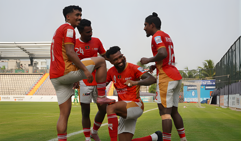 ফেডারেশন কাপ কিংস ও মোহামেডানের দাপুটে জয়ে সেমিফাইনাল নিশ্চিত ফেডারেশন কাপ: কিংস ও মোহামেডানের দাপুটে জয়ে সেমিফাইনাল নিশ্চিত