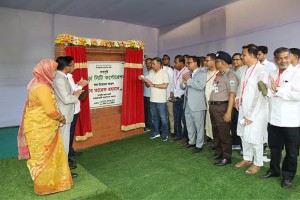 বগুড়ায় সিটি করপোরেশনের নামফলক উন্মোচন করলেন প্রধানমন্ত্রী
