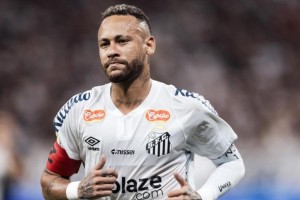 বিশ্বকাপ লক্ষ্য নিয়ে নেইমারের অস্ত্রোপচার সান্তোসের মহাপরিকল্পনা