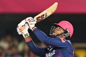 বুমরাকে ছক্কায় উড়িয়ে সূর্যবংশীর তাণ্ডব: ক্রিকেট বিশ্বে নতুন নক্ষত্রের উদয়