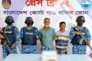 ভোলায় গাঁজাসহ দুই মাদক কারবারি আটক