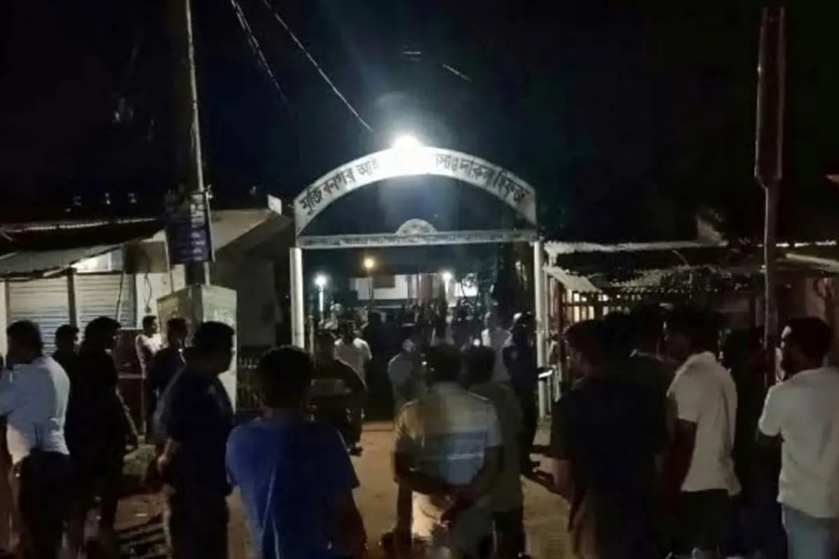 মেহেরপুরে তিন মাদ্রাসা ছাত্রকে ধর্ষণের অভিযোগ