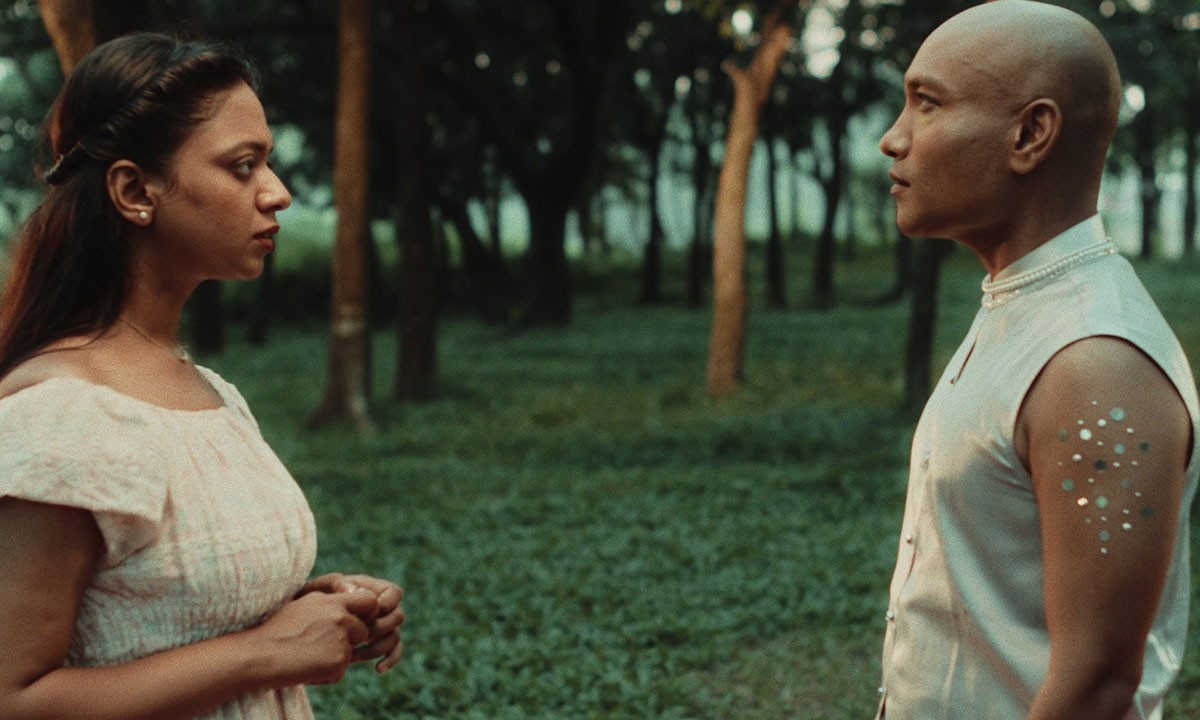 রোবট প্রেমে আরজিনের নতুন গান