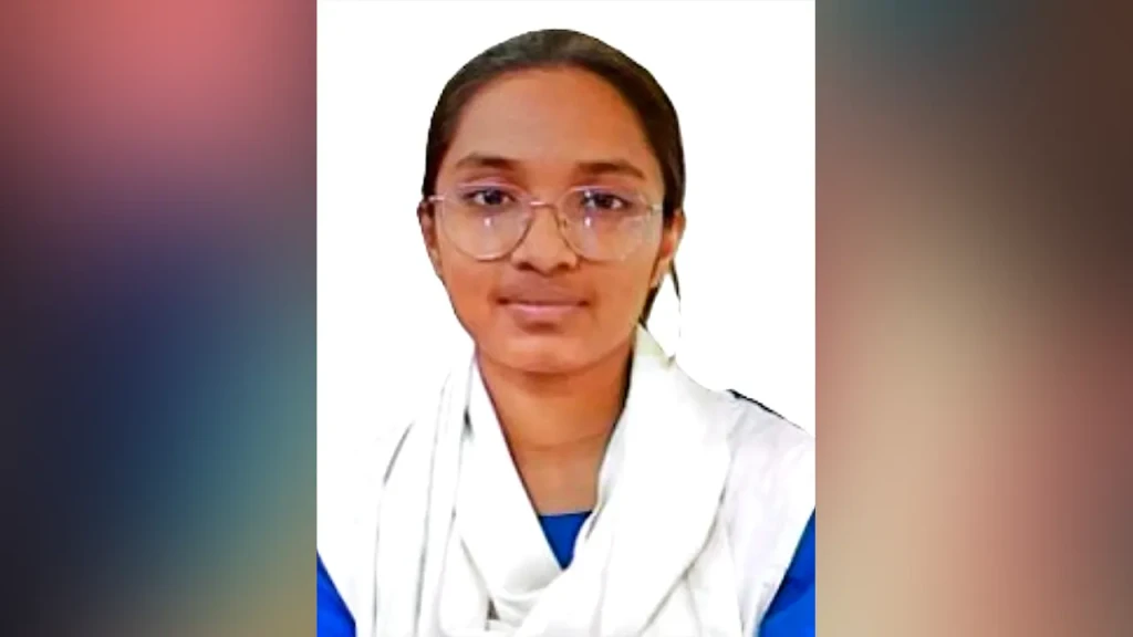লাকসামে স্কুলছাত্রীর ঝুলন্ত মরদেহ লাকসামে স্কুলছাত্রীর ঝুলন্ত মরদেহ