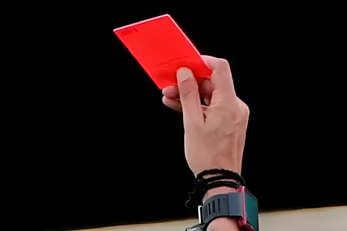 ২০২৬ ফুটবল বিশ্বকাপ: মুখ ঢেকে কথা বলা ও মাঠ ত্যাগে পাবে লাল কার্ড