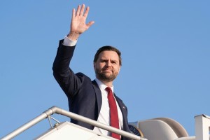 ইরানের সঙ্গে শান্তি আলোচনা ব্যর্থ হওয়ার পর পাকিস্তান ছাড়লেন যুক্তরাষ্ট্রের ভাইস প্রেসিডেন্ট