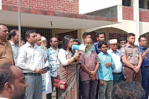 শিবপুরে শিক্ষককে মারধর, দুই গ্রেপ্তার