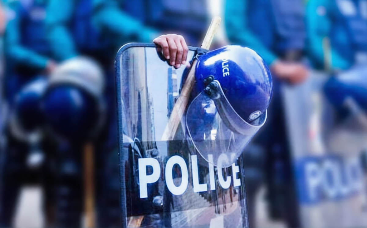 শীর্ষ পুলিশ কর্মকর্তাদের বড় রদবদল