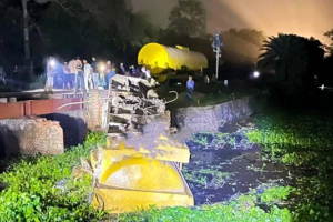 সিলেট-ঢাকা রেল যোগাযোগ বিঘ্ন, তেলবাহী ট্রেন লাইনচ্যুত