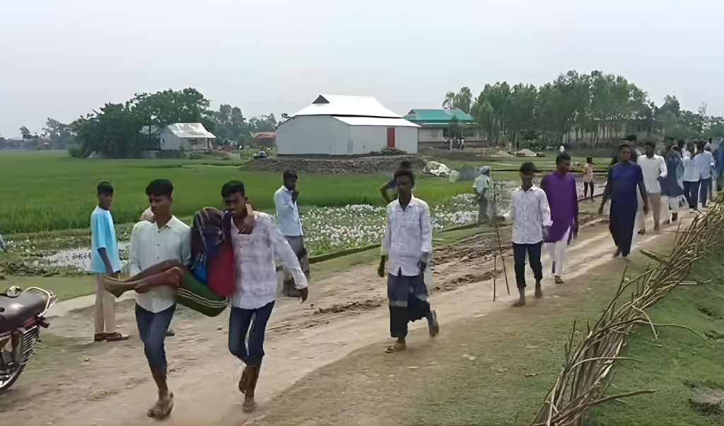সুনামগঞ্জ হাওরে বাঁধ বিতর্কে সংঘর্ষ আহত ১৫ সুনামগঞ্জ হাওরে বাঁধ বিতর্কে সংঘর্ষ, আহত ১৫