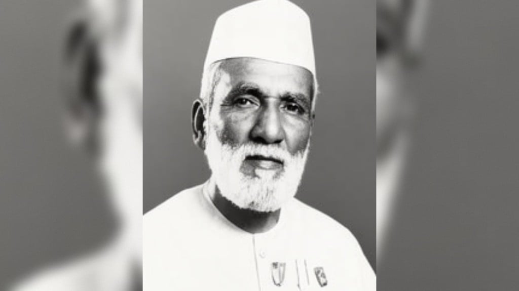 স্মরণে — ওস্তাদ আয়েত আলী খান স্মরণে — ওস্তাদ আয়েত আলী খান