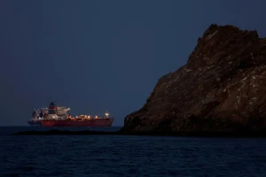 হরমুজ প্রণালীতে মাইন হুমকিতে বৈশ্বিক উত্তেজনা বাড়ছে আবার