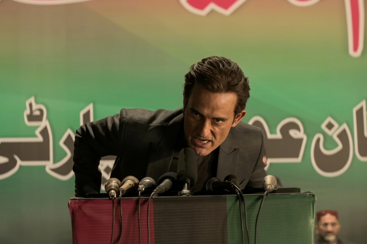 ৩ অভিনেতার ফিরিয়ে দেওয়া সেই চরিত্রেই অক্ষয় খান্নার বাজিমাত