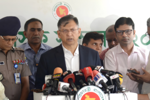 অবৈধ আগ্নেয়াস্ত্র উদ্ধারে জেলা প্রশাসকদের কঠোর নির্দেশনা স্বরাষ্ট্রমন্ত্রীর