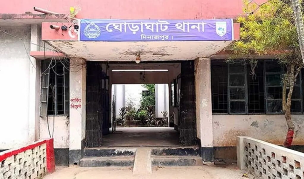 ঈদের সকালে মায়ের সাথে বাড়ি ফেরার পথে প্রাণ গেল ২ শিশুর 3 ঈদের সকালে মায়ের সাথে বাড়ি ফেরার পথে প্রাণ গেল ২ শিশুর