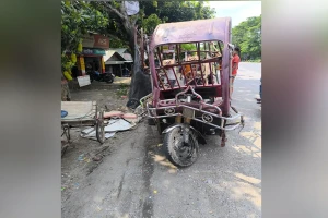গোপালগঞ্জে ত্রিমুখী সড়ক দুর্ঘটনায় একজন নিহত পাঁচ আহত