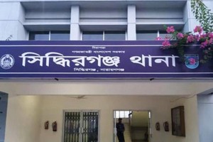জালকুড়িতে প্রবাসীর স্বর্ণ ছিনতাই