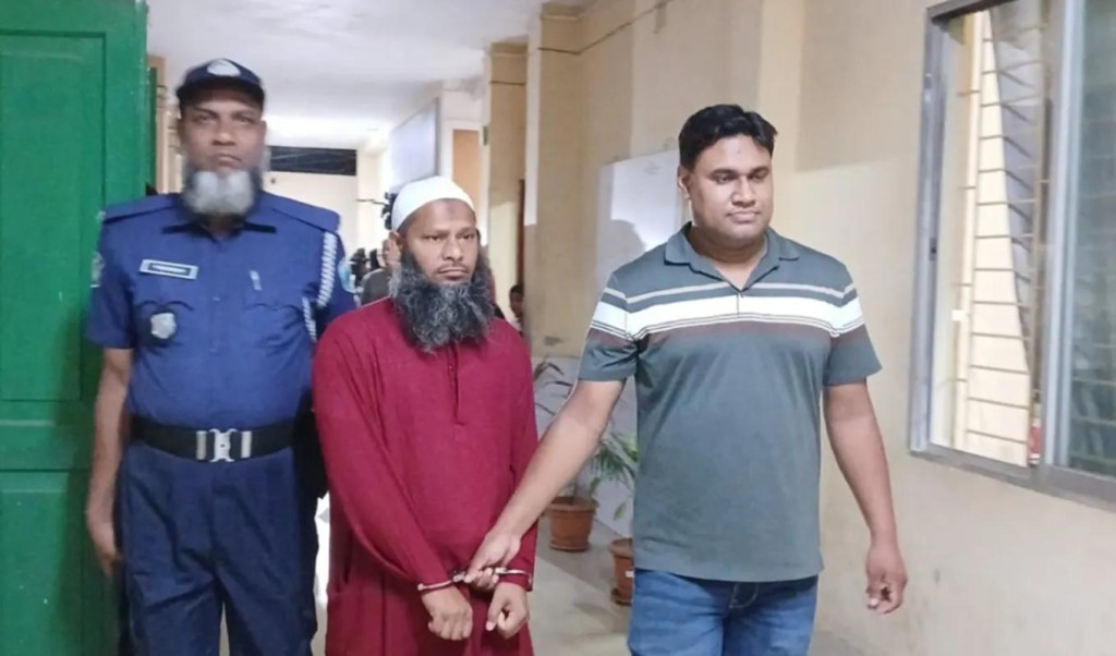 জিন তাড়ানোর নামে ধর্ষণের অভিযোগ জিন তাড়ানোর নামে ধর্ষণের অভিযোগ