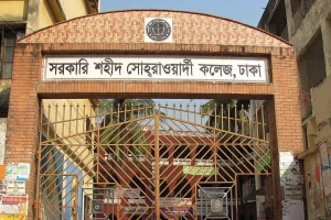 ডেমরায় উল্টো ট্রাকে কলেজ শিক্ষার্থী নিহত
