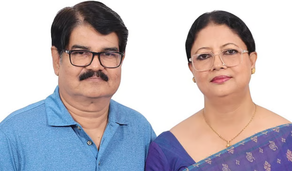 তিন দশকের দাম্পত্য পেরিয়ে প্রথমবারের মতো যৌথ মঞ্চে সুজিত মুস্তাফা ও মুনমুন আহমেদ তিন দশকের দাম্পত্য পেরিয়ে প্রথমবারের মতো যৌথ মঞ্চে সুজিত মুস্তাফা ও মুনমুন আহমেদ