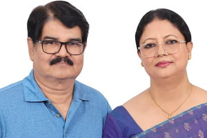 তিন দশকের দাম্পত্য পেরিয়ে প্রথমবারের মতো যৌথ মঞ্চে সুজিত মুস্তাফা ও মুনমুন আহমেদ