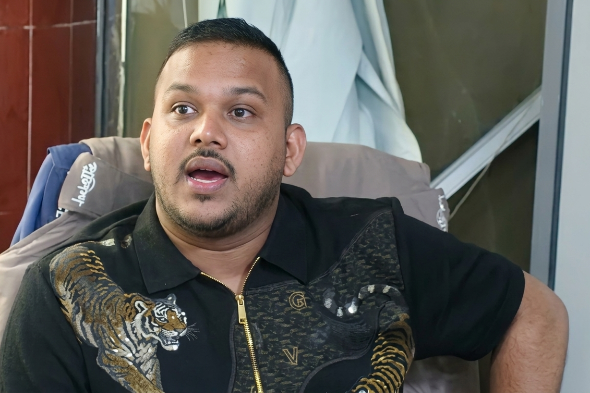 থাইল্যান্ড ফেরার পর বিমানবন্দরে গ্রেপ্তার পিচ্চি রাজা