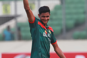 পিএসএল জয়ী নাহিদ রানার নজর এবার পাকিস্তান সিরিজে