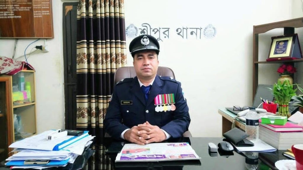 পুলিশ কর্মকর্তার বিরুদ্ধে লিখিত অভিযোগ তদন্ত দাবি পুলিশ কর্মকর্তার বিরুদ্ধে লিখিত অভিযোগ তদন্ত দাবি