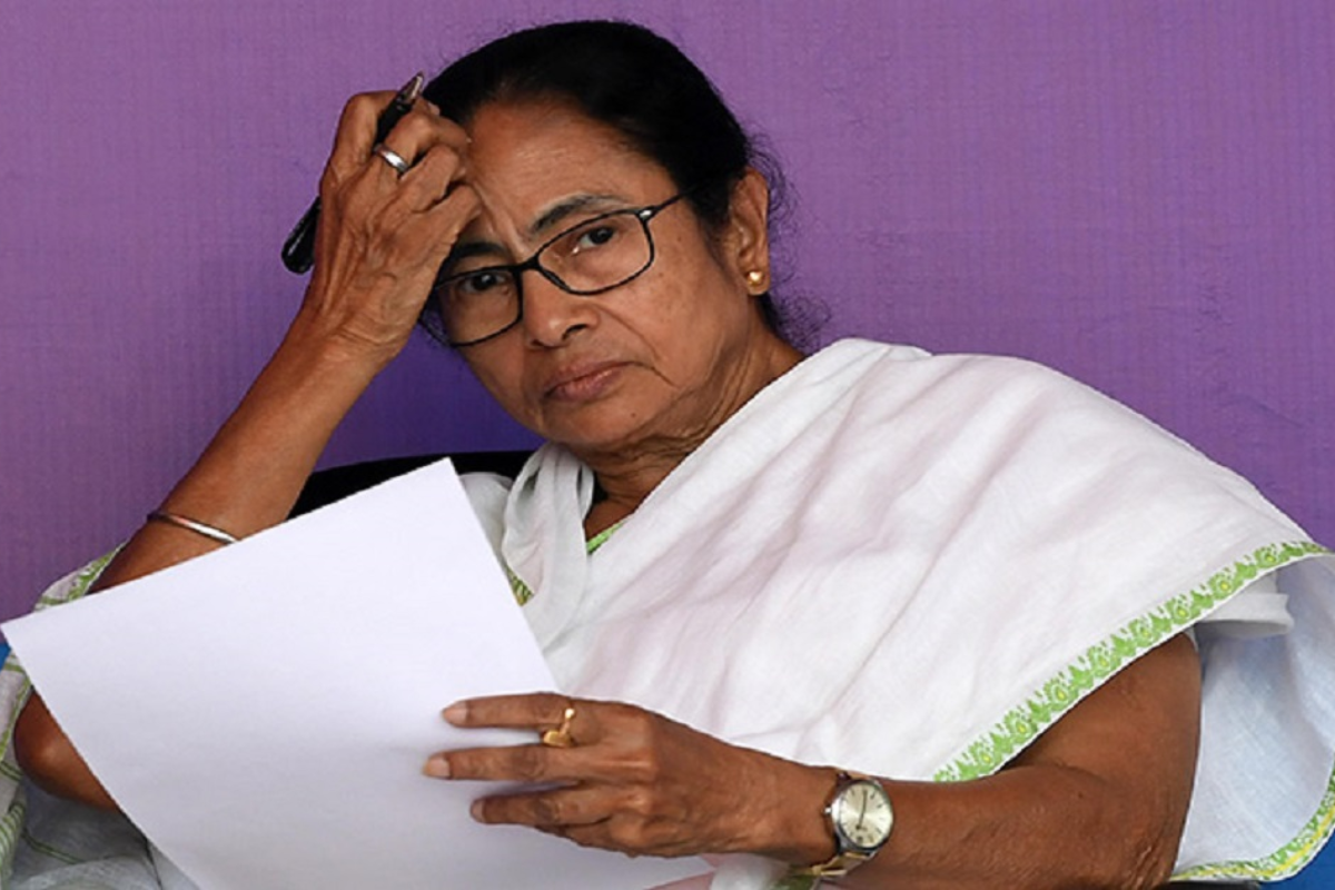 বিধায়কদের অনুপস্থিতিতে মমতা বন্দ্যোপাধ্যায়ের গুরুত্বপূর্ণ বৈঠক বাতিল