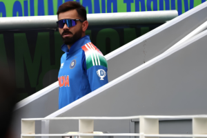মানসিক চাপে কোহলির নেতৃত্ব ছাড়ার সিদ্ধান্ত