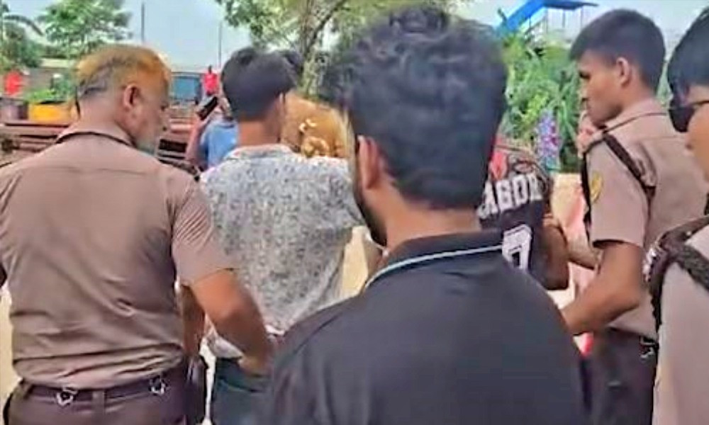মিরপুরে উচ্ছেদে হামলা, আটক অভিযান