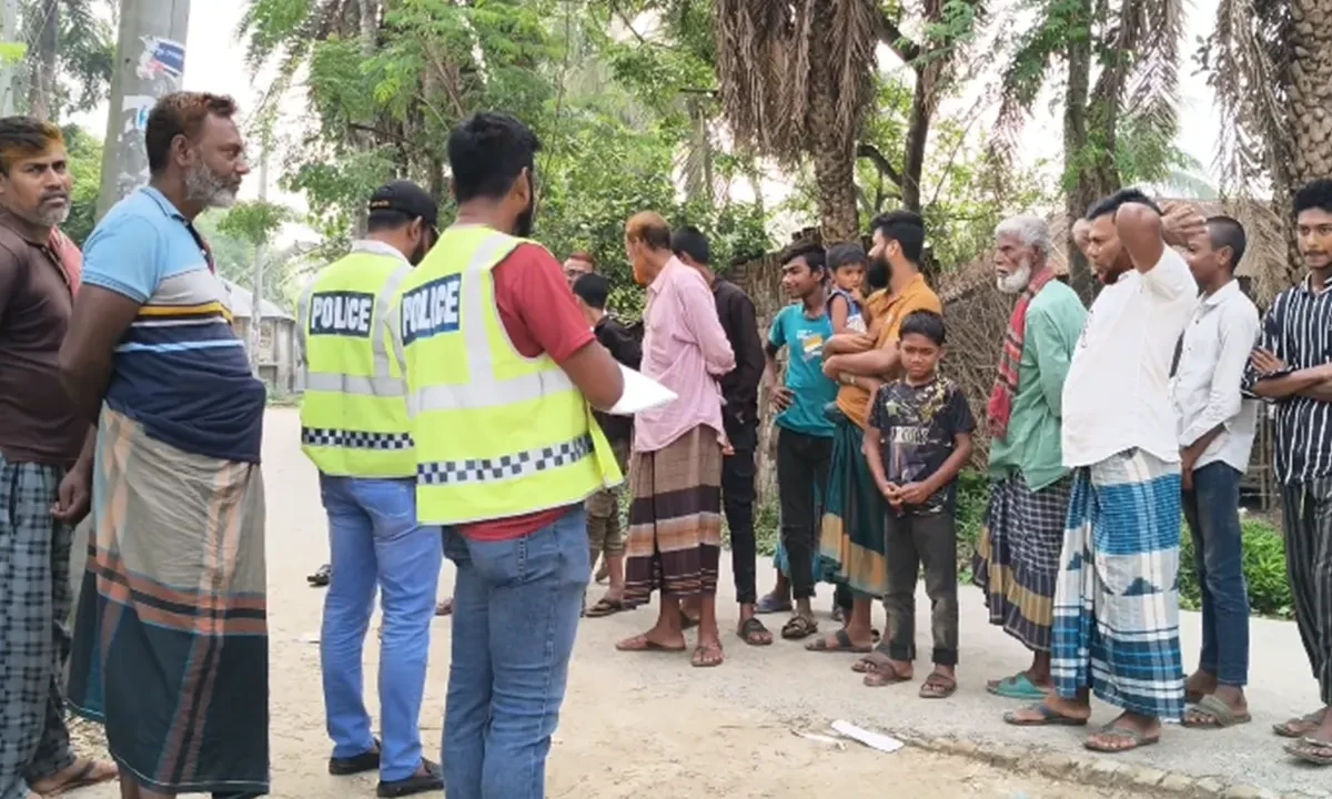 মেহেরপুরের নদীঘাটে বোমা সদৃশ বস্তু চিরকুট উদ্ধার