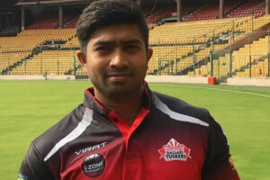 ম্যাচ চলাকালীন হৃদরোগে আক্রান্ত হয়ে সাবেক রঞ্জি ক্রিকেটার অক্ষয়ের মৃত্যু